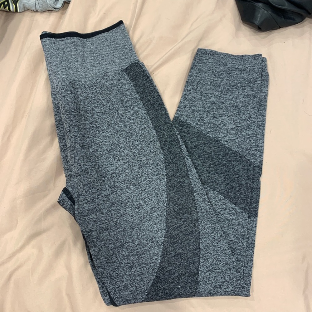 VS PINK seamless workout leggings